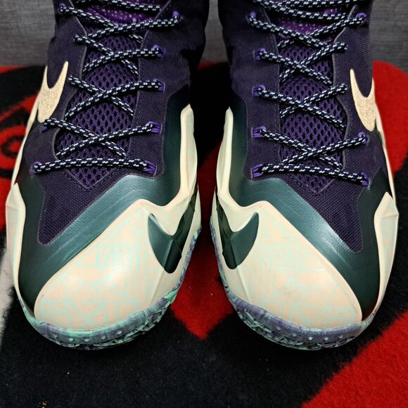 %Size 10 Nike LeBron 11 All Star Gator King 2014 Men Sneakers  A 10 main image 6